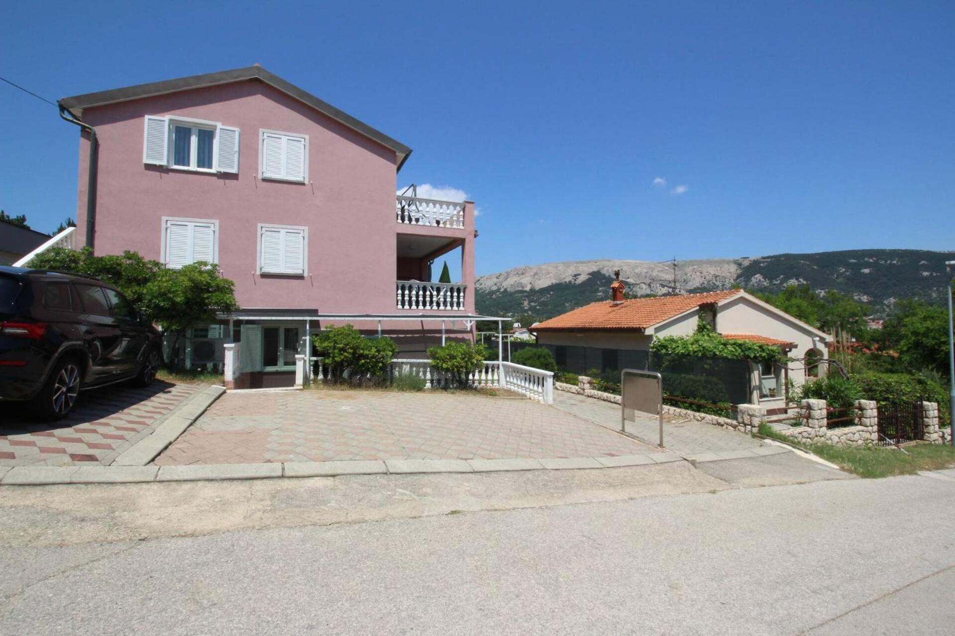 Apartments Lovincic Башка Экстерьер фото